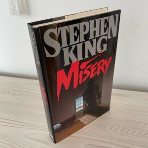 Misery by Stephen King - Vintage copy